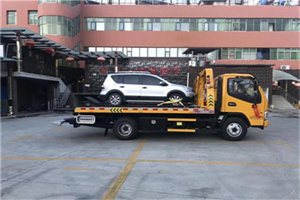 蝶山汽车紧急补胎换胎救援