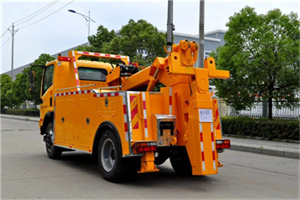 蝶山高速路拖车费